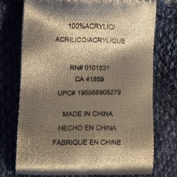 Disney Lilo & Stitch Festive Blue n White Crewneck Sweater Cozy Junior Girls XL - Picture 9 of 13